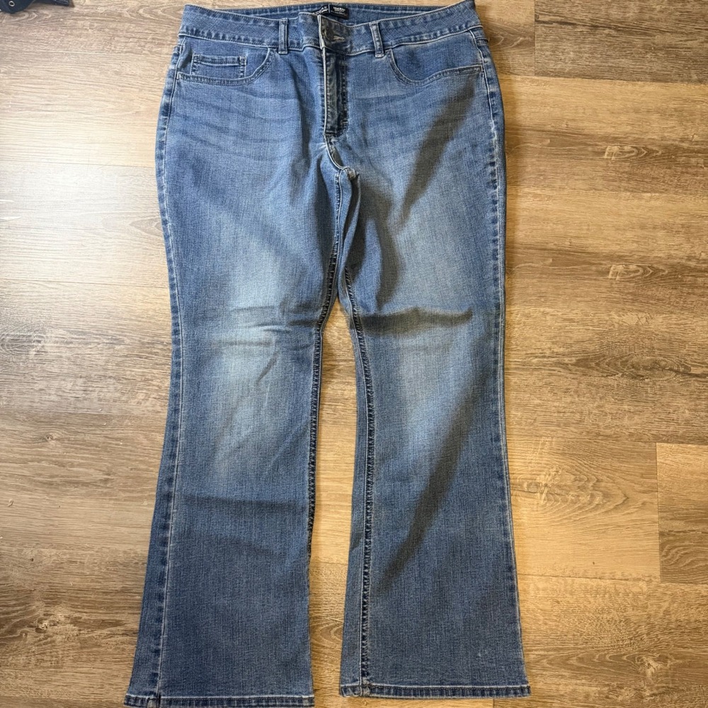 Y2K Riders by Lee Womens 16P Mid Rise Bootcut Jeansβ Medium Wash Blue Stretch